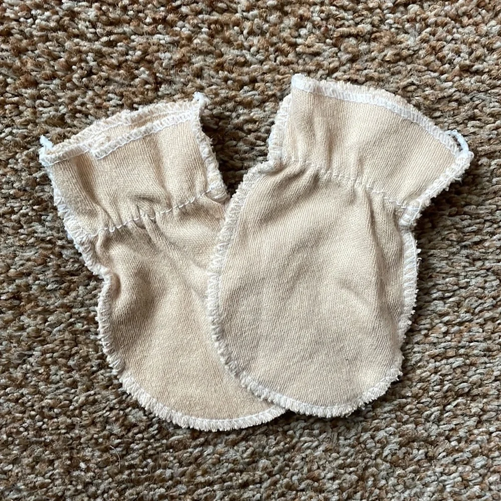 Slip On baby Scratch mittens